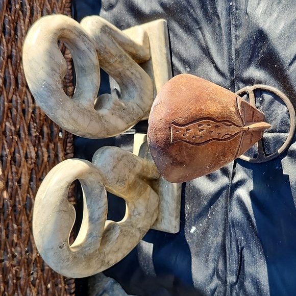 Statues - Picture 8 of 8